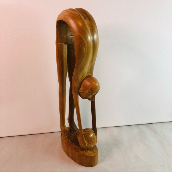 14 Inch Wood Carving Acrobat Man Stretching Holding A Ball - Picture 2 of 15